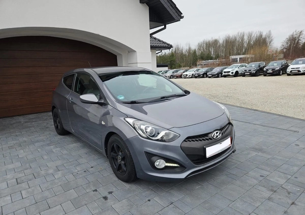 Hyundai Coupe cena 28999 przebieg: 129785, rok produkcji 2012 z Siewierz małe 254